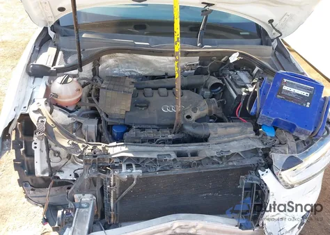 2015 Audi Q3 2.0T Premium Plus из США, поврежденный, VIN WA1BFCFS9FR000613